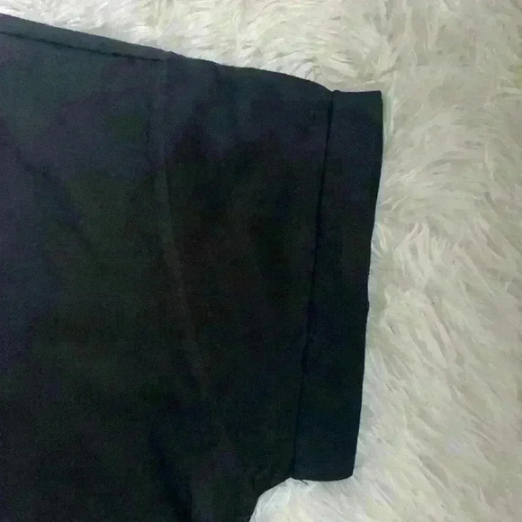 Gilly Hicks size medium, short sleeve black casual crop top.  NWT. - Picture 4 of 6